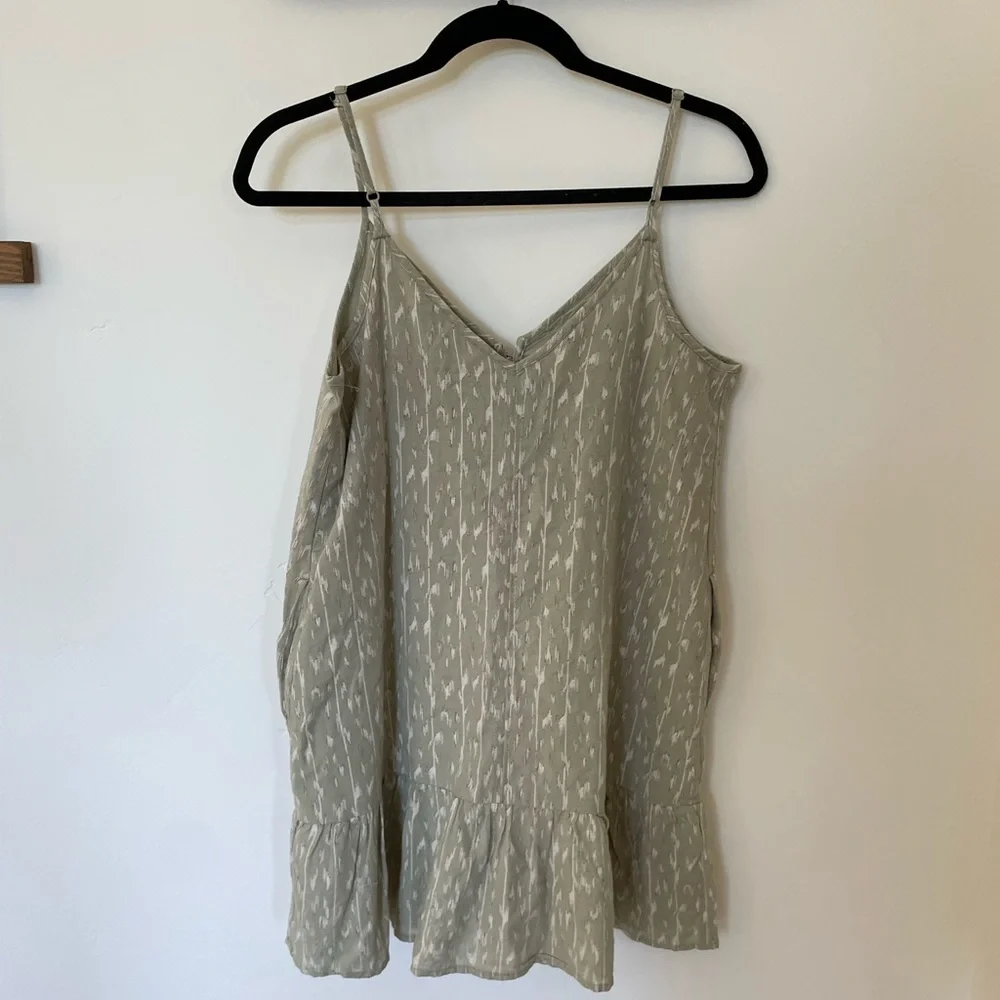 Patterned Short Dress - Picture 4 of 4
